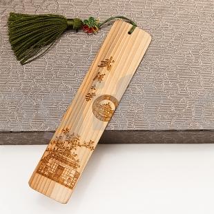 武漢大學(xué)紀念品紅豆杉小書(shū)簽