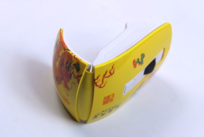 武漢大學(xué)紀念禮品 帝王黃移動(dòng)電源+u盤(pán)+無(wú)線(xiàn)鼠標