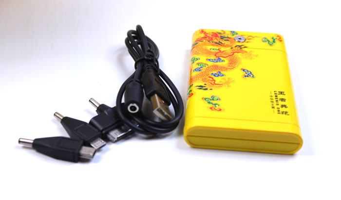 武漢大學(xué)紀念禮品 帝王黃移動(dòng)電源+u盤(pán)+無(wú)線(xiàn)鼠標