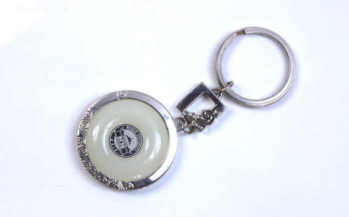 武漢大學(xué)紀念品 小禮品 金鑲玉鑰匙扣