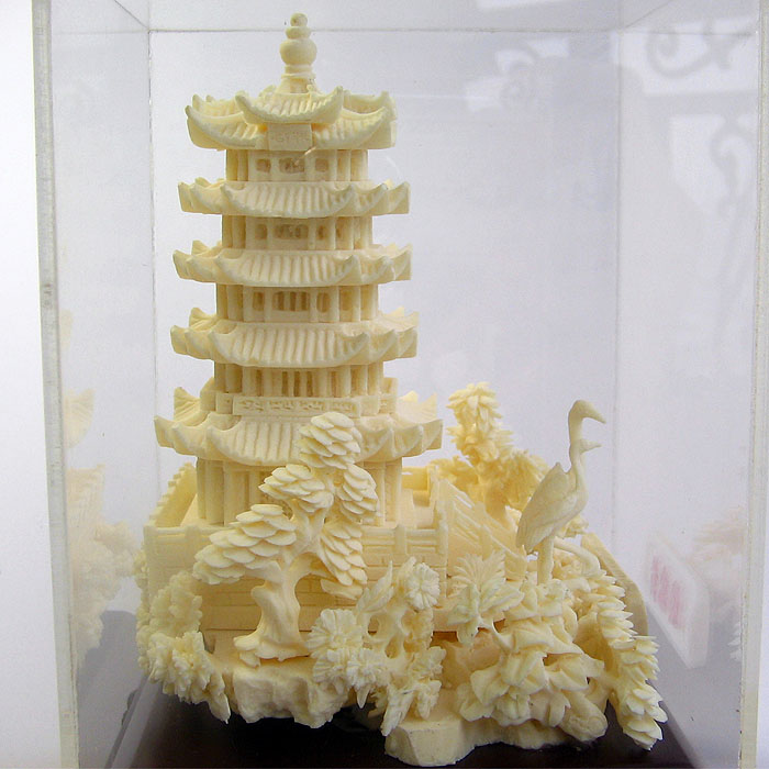武漢黃鶴樓紀念品 骨雕黃鶴樓