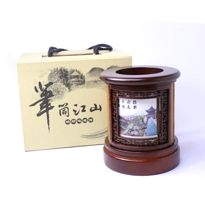 武漢大學(xué)紀念品 適合送老師的禮物 武漢大學(xué)轉運筆筒