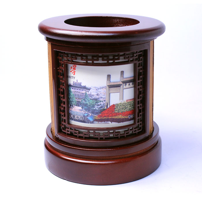 武漢大學(xué)紀念品 適合送老師的禮物 武漢大學(xué)轉運筆筒