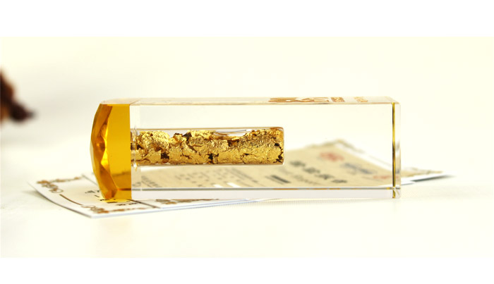 華中科技大學(xué)紀念品 送高檔禮品 60周年校慶典藏金箔印章