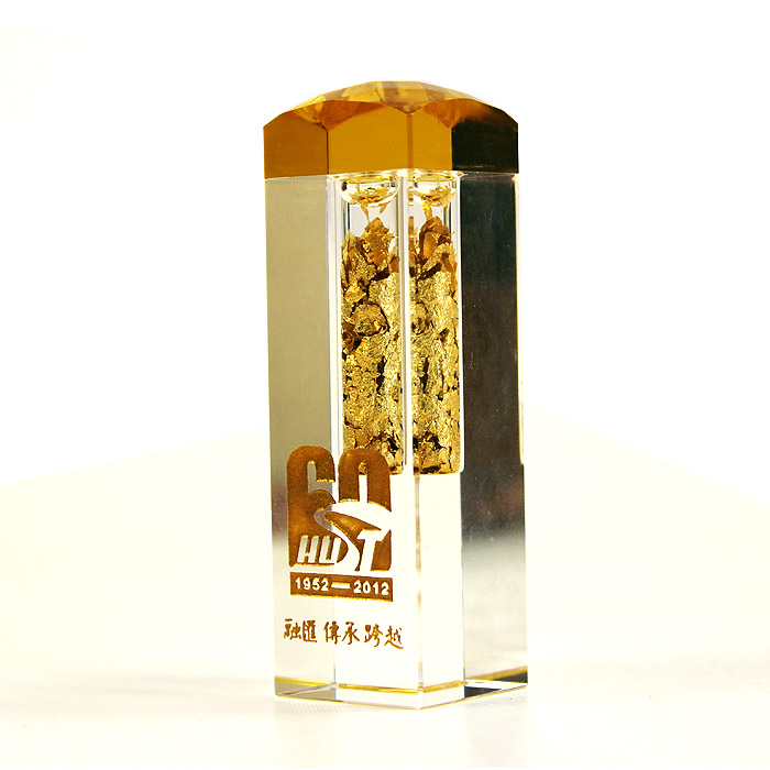 華中科技大學(xué)紀念品 送高檔禮品 60周年校慶典藏金箔印章