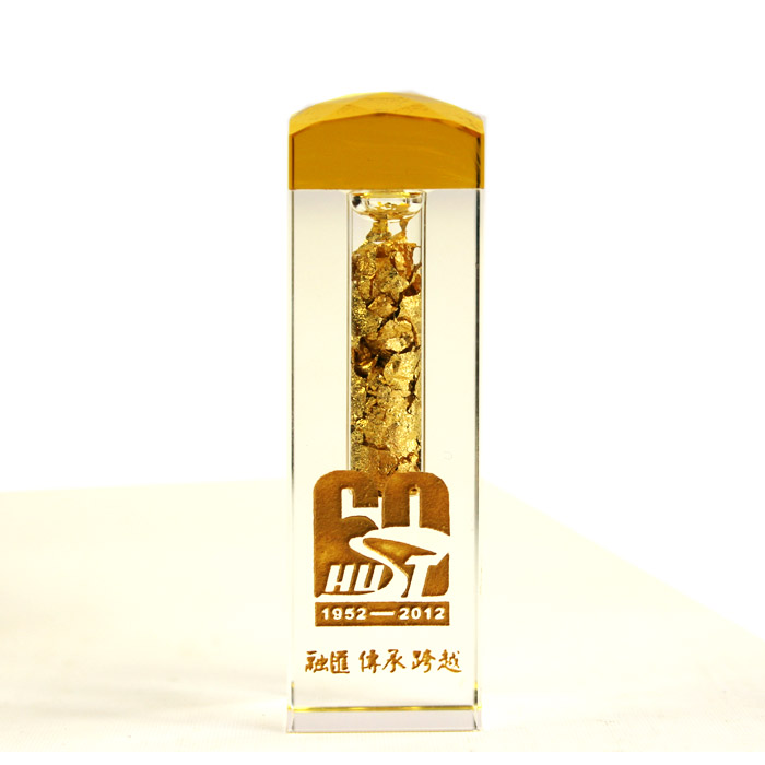 華中科技大學(xué)紀念品 送高檔禮品 60周年校慶典藏金箔印章