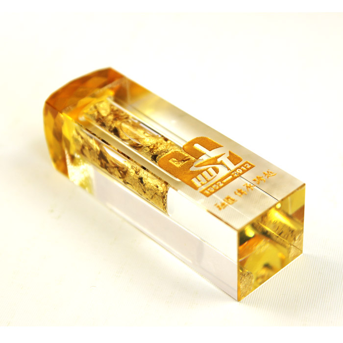 華中科技大學(xué)紀念品 送高檔禮品 60周年校慶典藏金箔印章